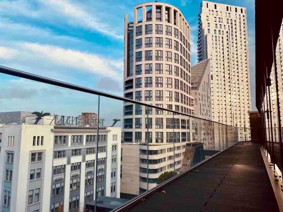 Large 3 Bed 3 Bathrooms Penthouse With Terrace And City Views In London Exteriör bild
