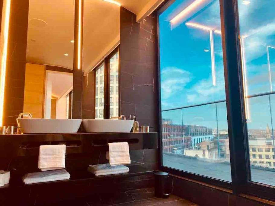 Large 3 Bed 3 Bathrooms Penthouse With Terrace And City Views In London Exteriör bild